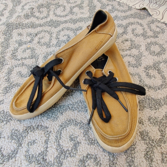 Vans Other - VANS Men's Dark Khaki Tan Canvas Off The Wall Skater Sneakers Loafer Shoes 6.5